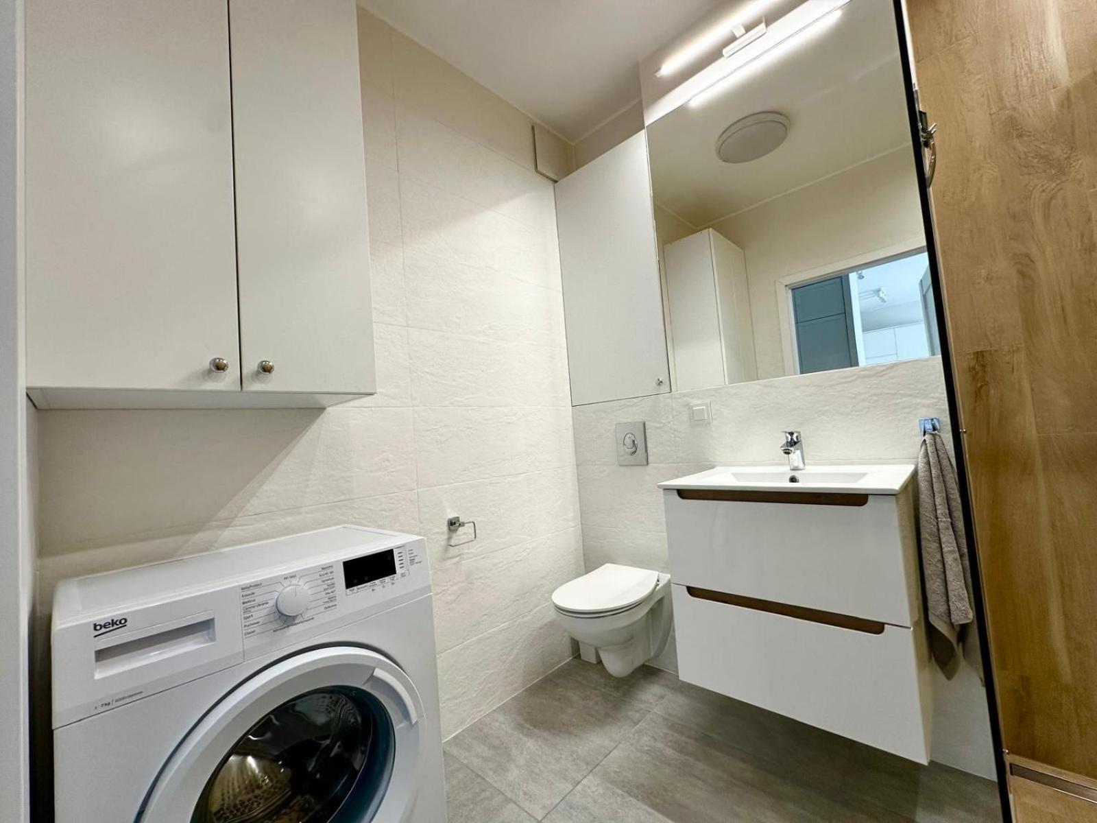 Superapart Dereniowa 60, Cozy Urban Retreat, Perfect Family Getaway Warszawa